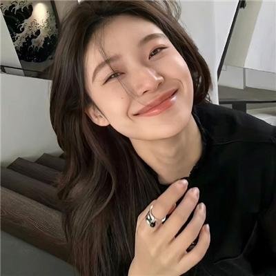 穿成权臣嫡女，我本色出演